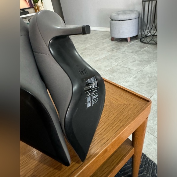 Knife boots H&M sold out rare, NEW- size 4 sock boots , pointed toe blcg - Picture 7 of 12